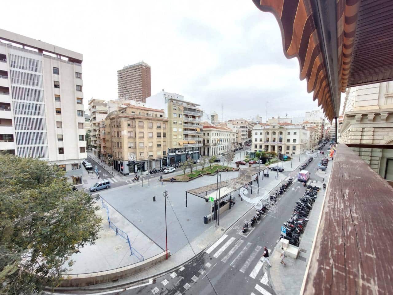 2 soveværelse Lejlighed til leje i Alicante by - € 1.650 (Ref: 9290033)