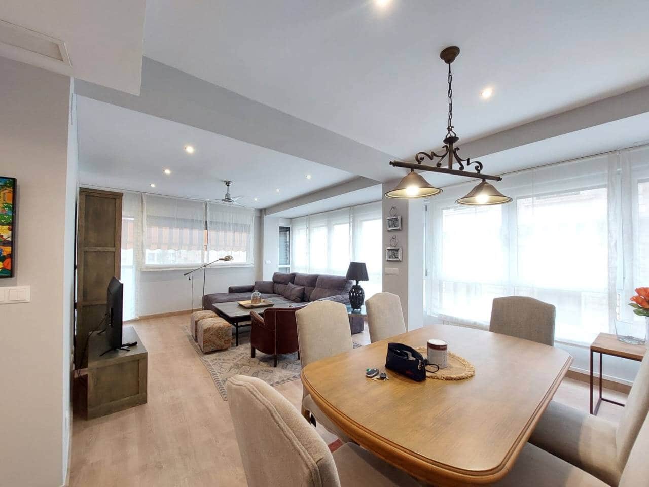 2 soveværelse Lejlighed til leje i Alicante by - € 1.650 (Ref: 9290033)