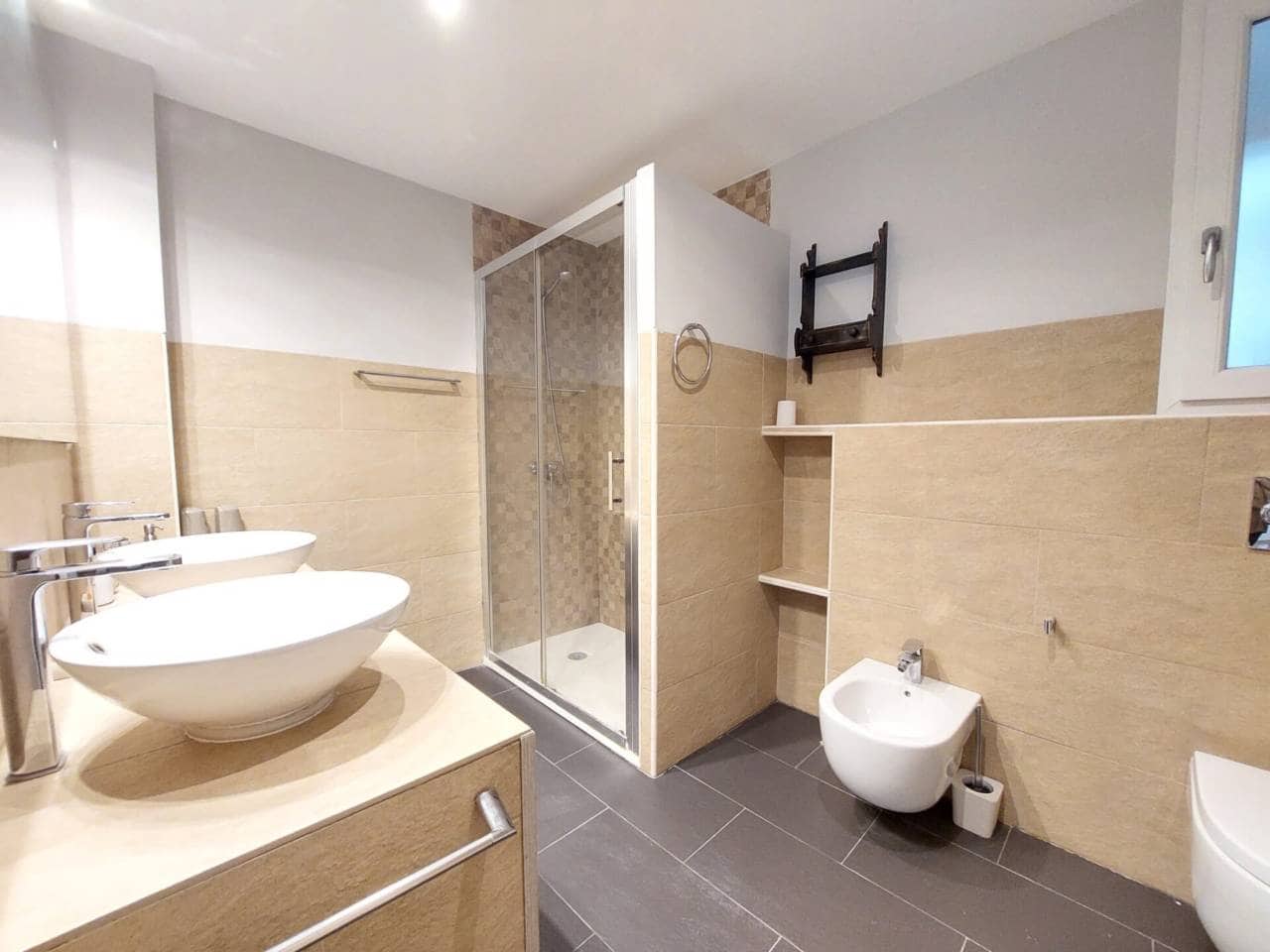 2 soveværelse Lejlighed til leje i Alicante by - € 1.650 (Ref: 9290033)