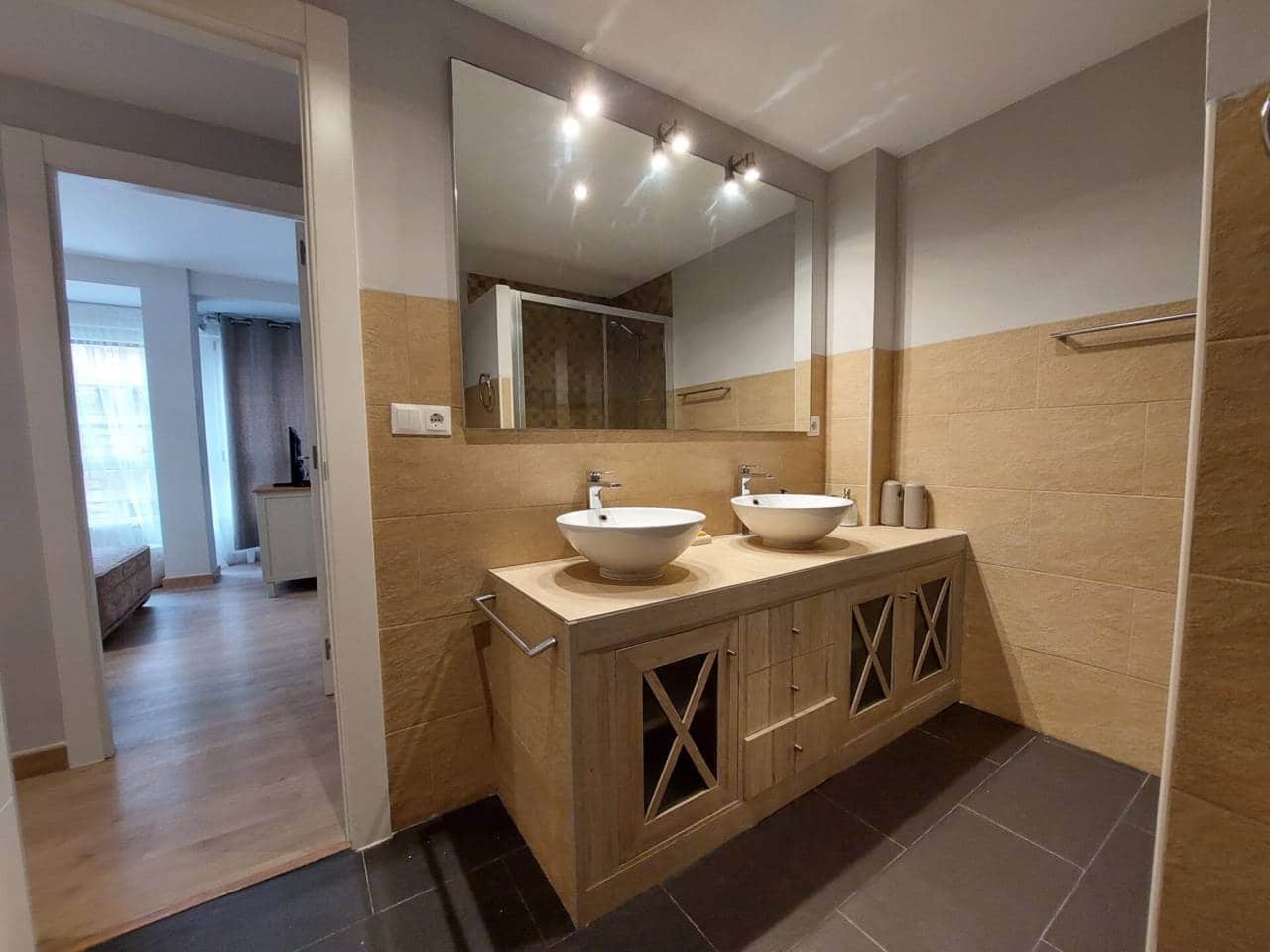 2 soveværelse Lejlighed til leje i Alicante by - € 1.650 (Ref: 9290033)