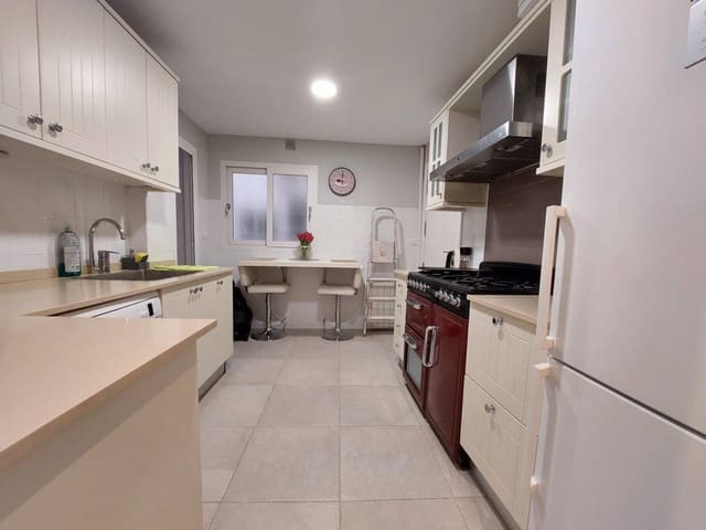 2 soveværelse Lejlighed til leje i Alicante by - € 1.650 (Ref: 9290033)