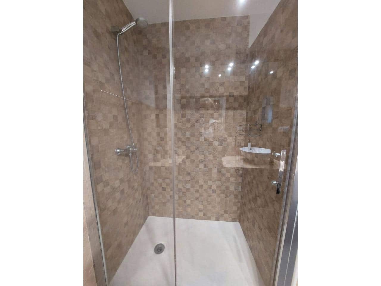 2 soveværelse Lejlighed til leje i Alicante by - € 1.650 (Ref: 9290033)