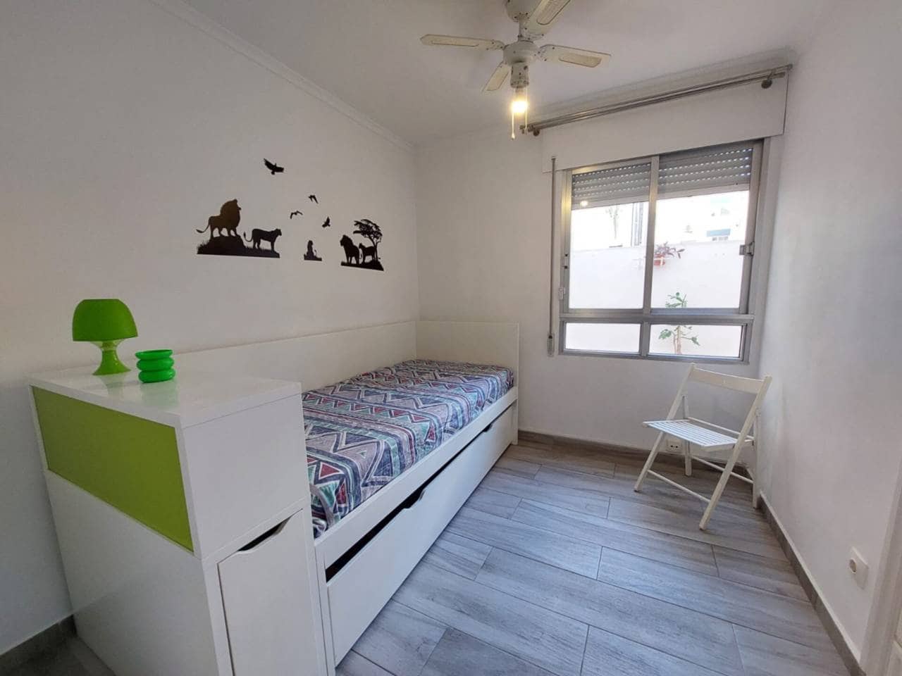 3 bedroom Flat for rent in Alicante / Alacant city - € 1,200 (Ref: 9374253)