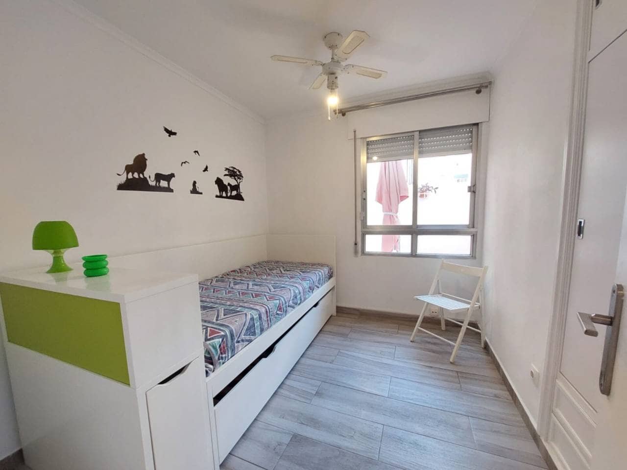 3 bedroom Flat for rent in Alicante / Alacant city - € 1,200 (Ref: 9374253)