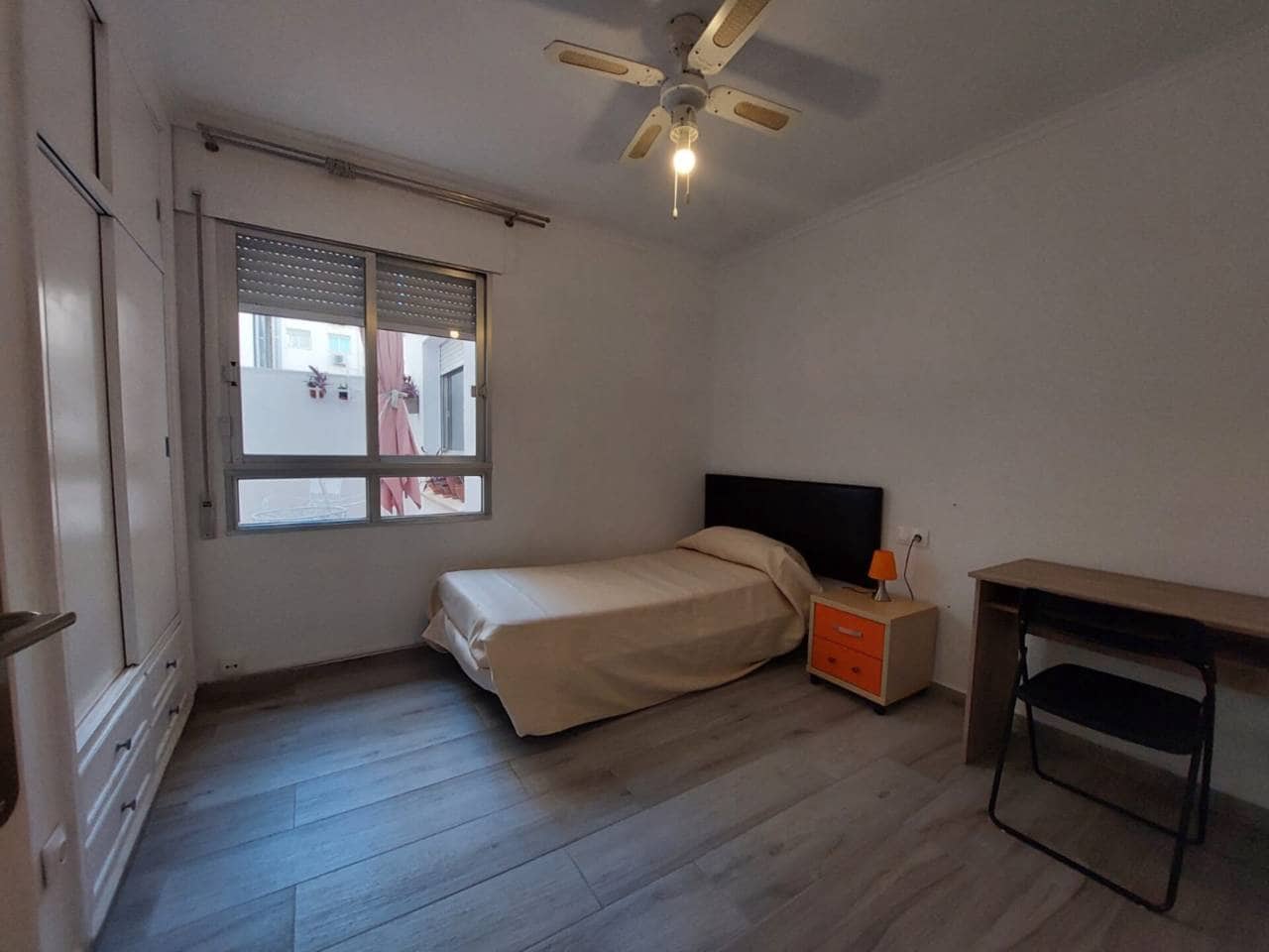 3 bedroom Flat for rent in Alicante / Alacant city - € 1,200 (Ref: 9374253)