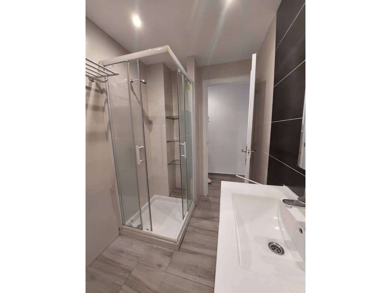 3 bedroom Flat for rent in Alicante / Alacant city - € 1,200 (Ref: 9374253)