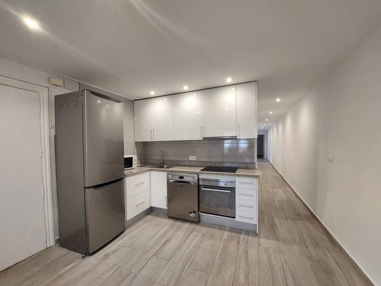 3 bedroom Flat for rent in Alicante / Alacant city - € 1,200 (Ref: 9374253)
