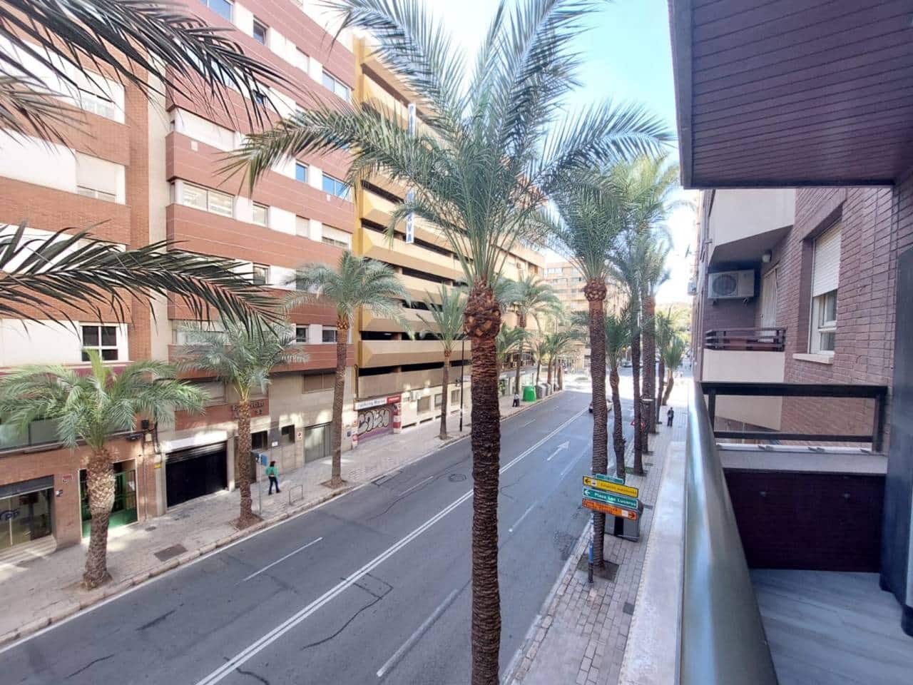3 bedroom Flat for rent in Alicante / Alacant city - € 1,200 (Ref: 9374253)