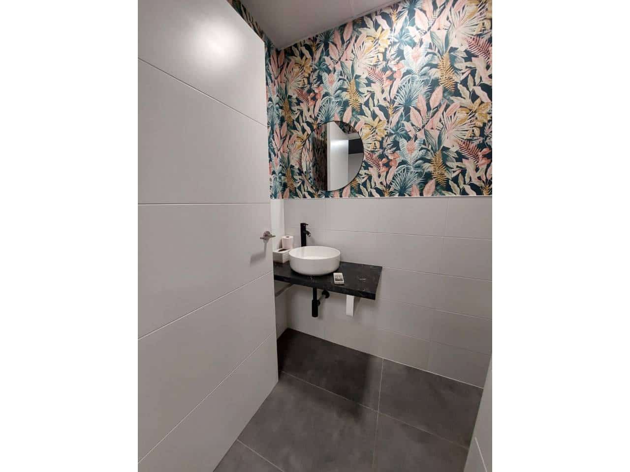 Erhverv til leje i Alicante by - € 1.500 (Ref: 9374254)