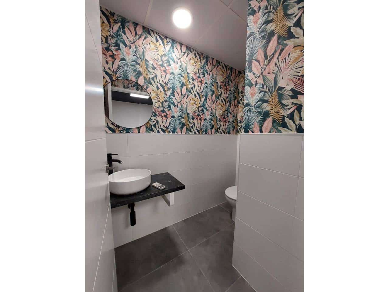 Erhverv til leje i Alicante by - € 1.500 (Ref: 9374254)