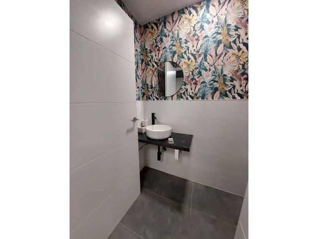 Erhverv til leje i Alicante by - € 1.500 (Ref: 9374254)