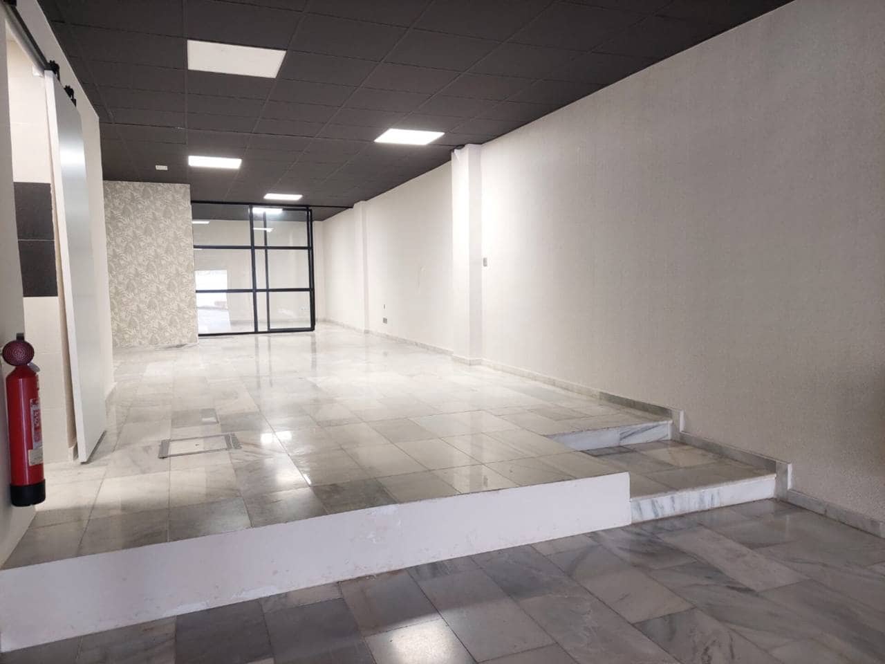 Erhverv til leje i Alicante by - € 1.500 (Ref: 9374254)