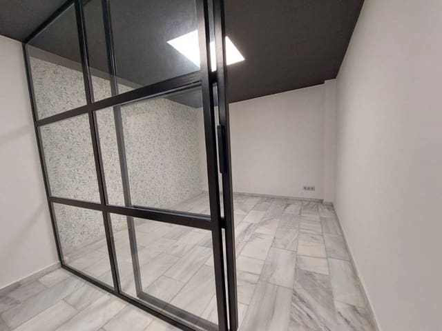 Erhverv til leje i Alicante by - € 1.500 (Ref: 9374254)