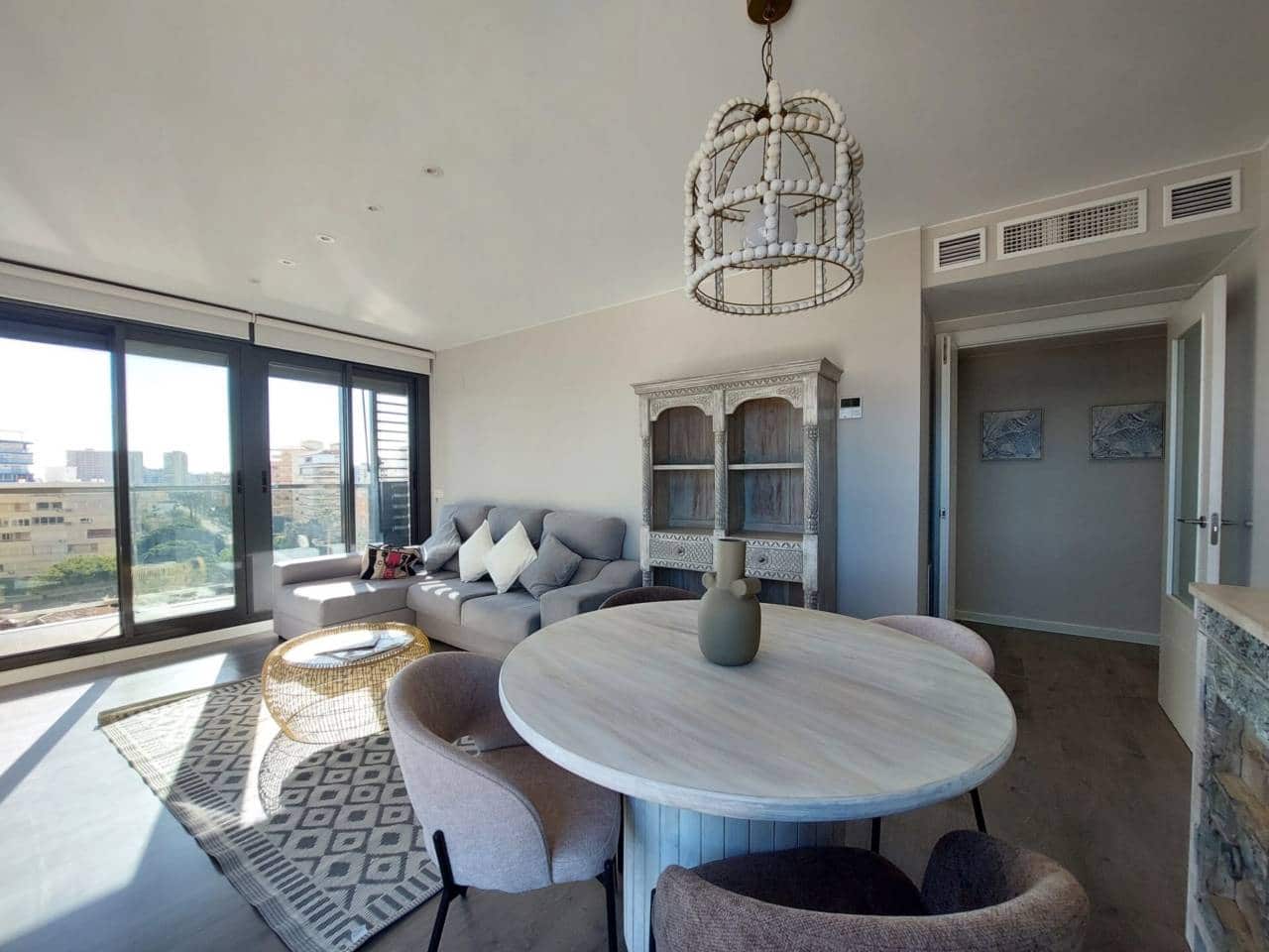 3 bedroom Flat for rent in El Campello with pool garage - € 2,000 (Ref: 9400351)