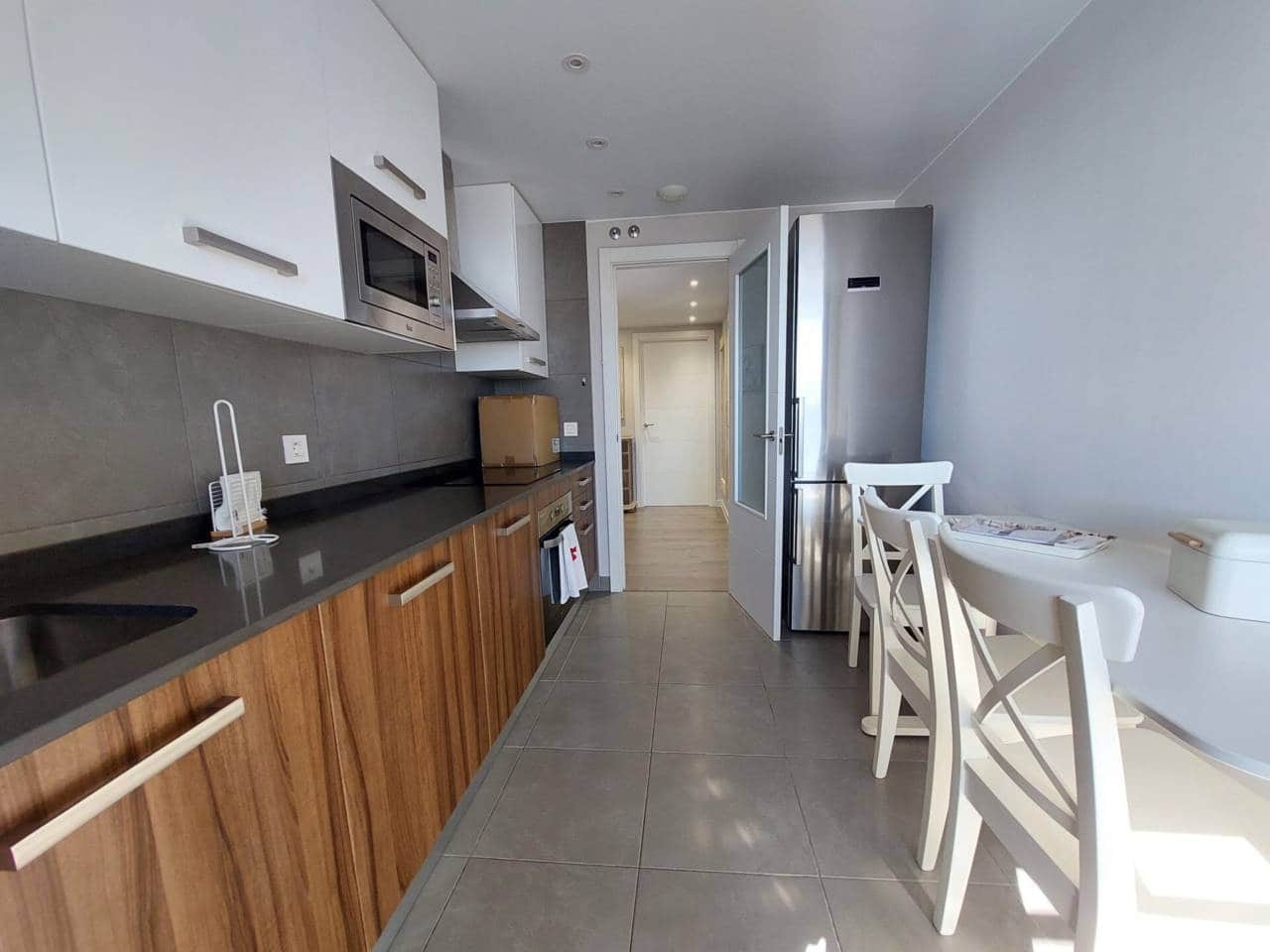 3 bedroom Flat for rent in El Campello with pool garage - € 2,000 (Ref: 9400351)