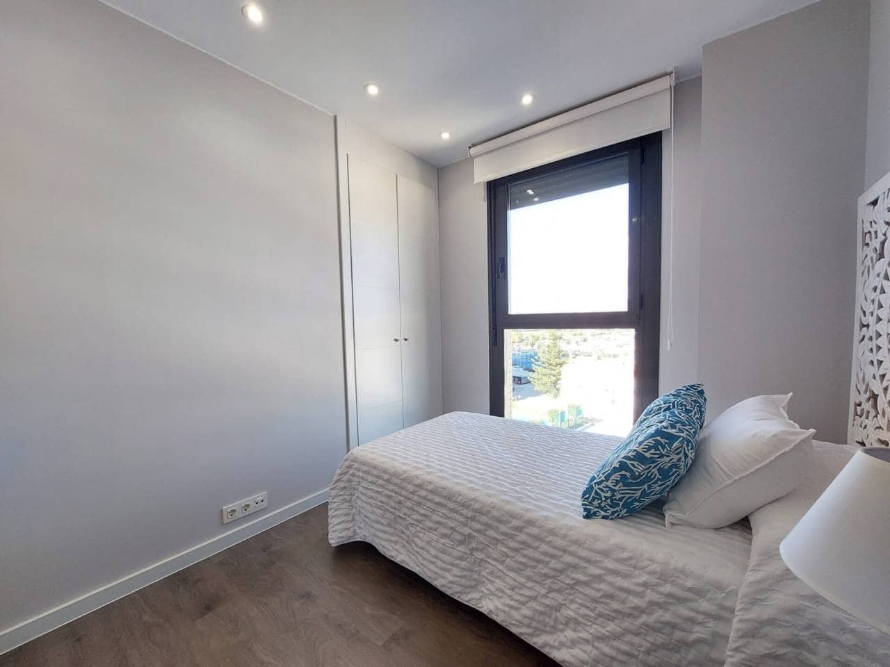 3 bedroom Flat for rent in El Campello with pool garage - € 2,000 (Ref: 9400351)