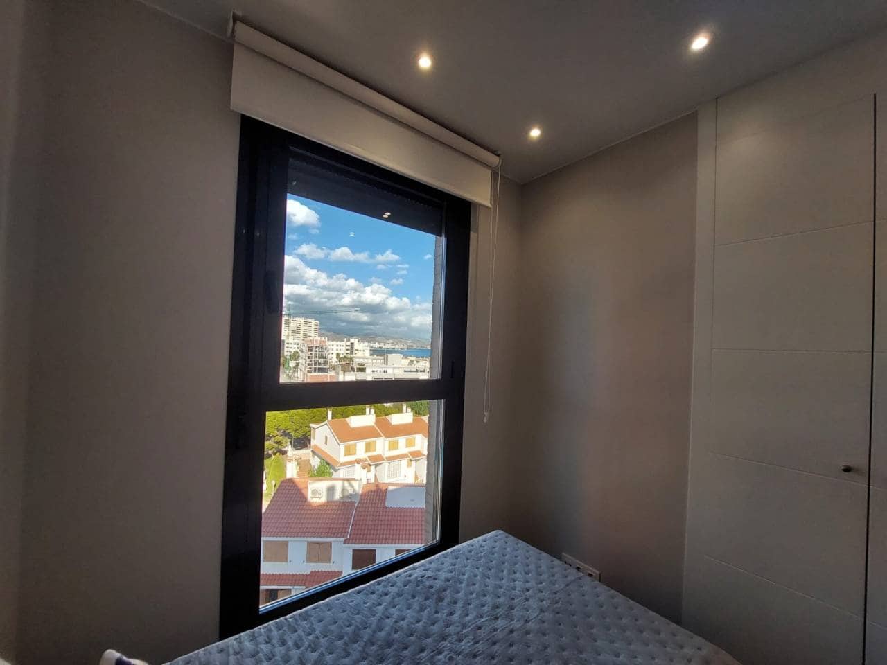 3 bedroom Flat for rent in El Campello with pool garage - € 2,000 (Ref: 9400351)