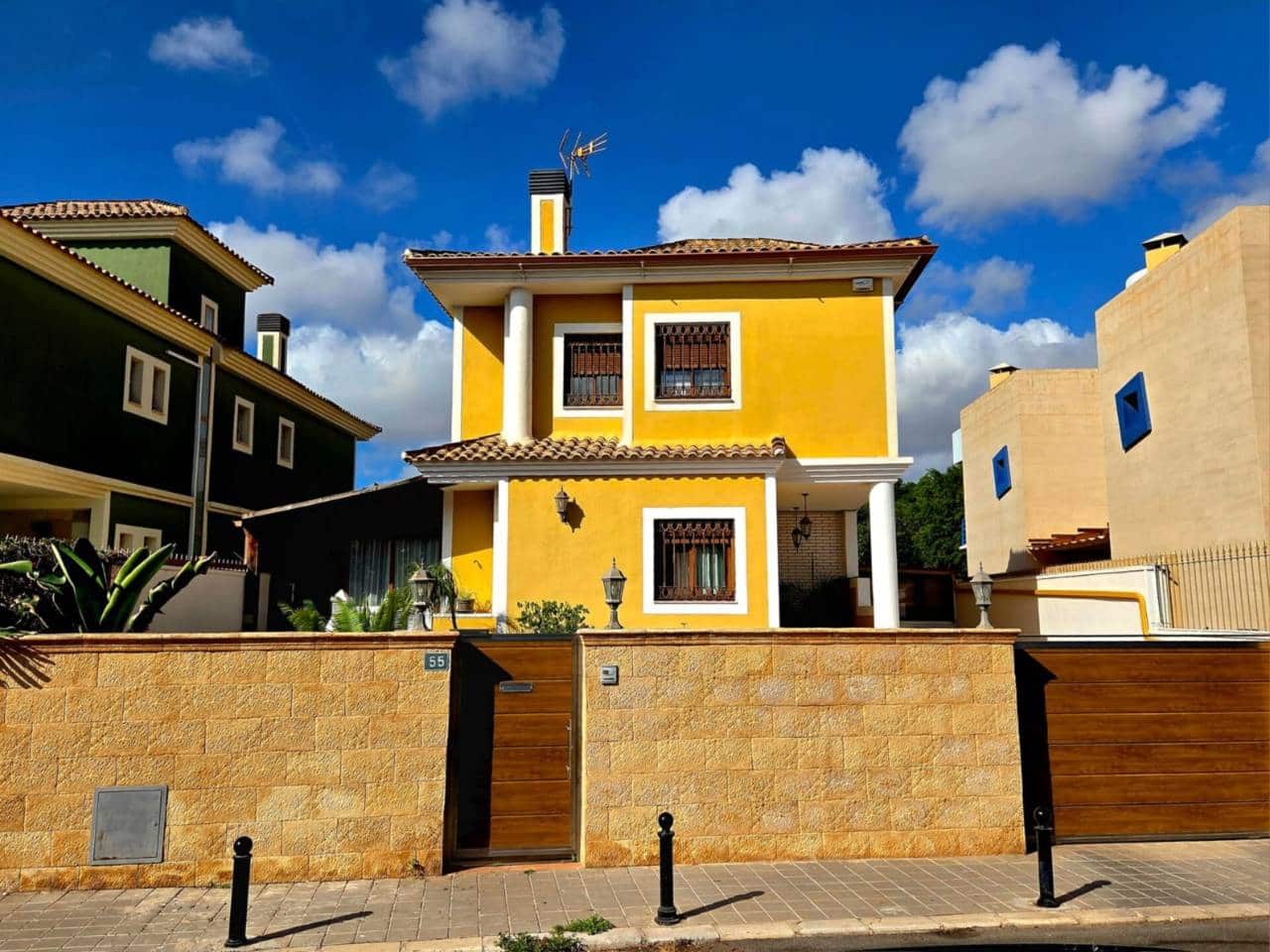 5 slaapkamer Villa te koop in Playa de San Juan met zwembad garage - € 1.340.000 (Ref: 9426747)