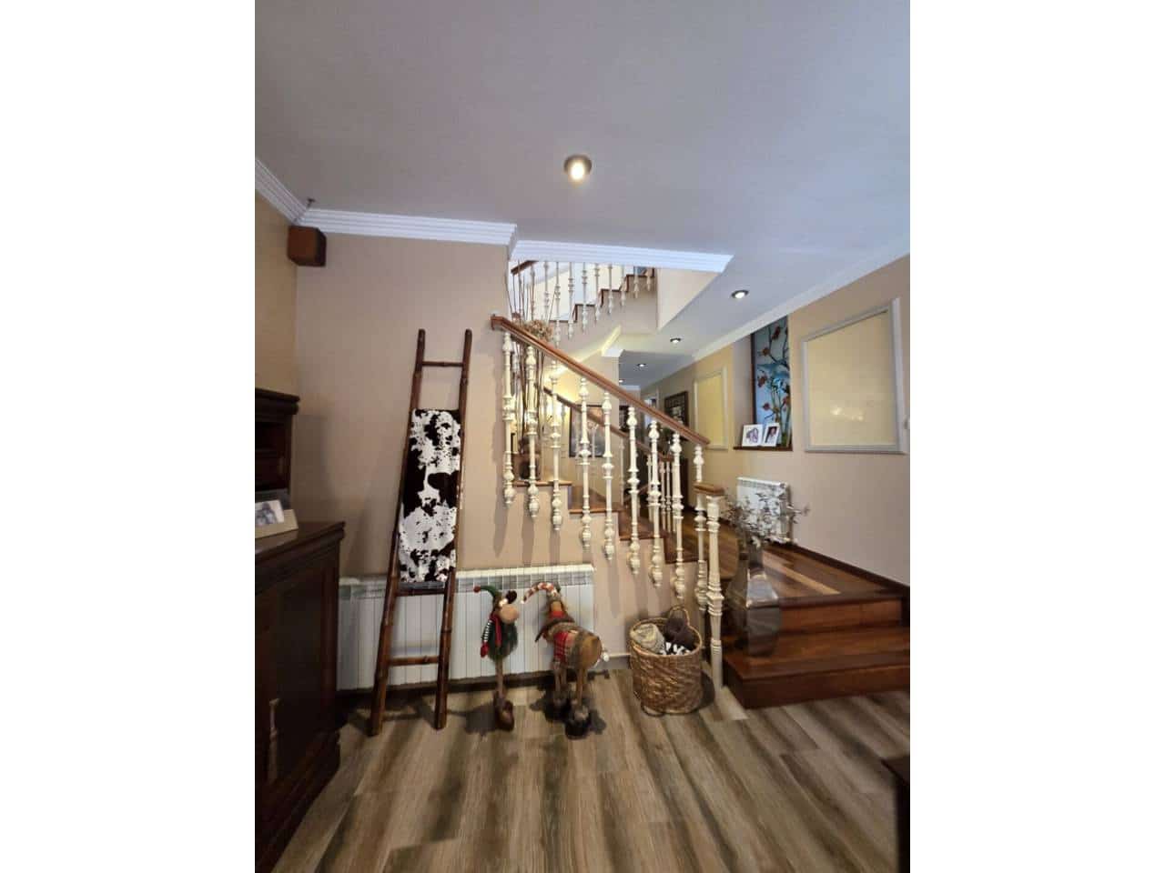 5 slaapkamer Villa te koop in Playa de San Juan met zwembad garage - € 1.340.000 (Ref: 9426747)