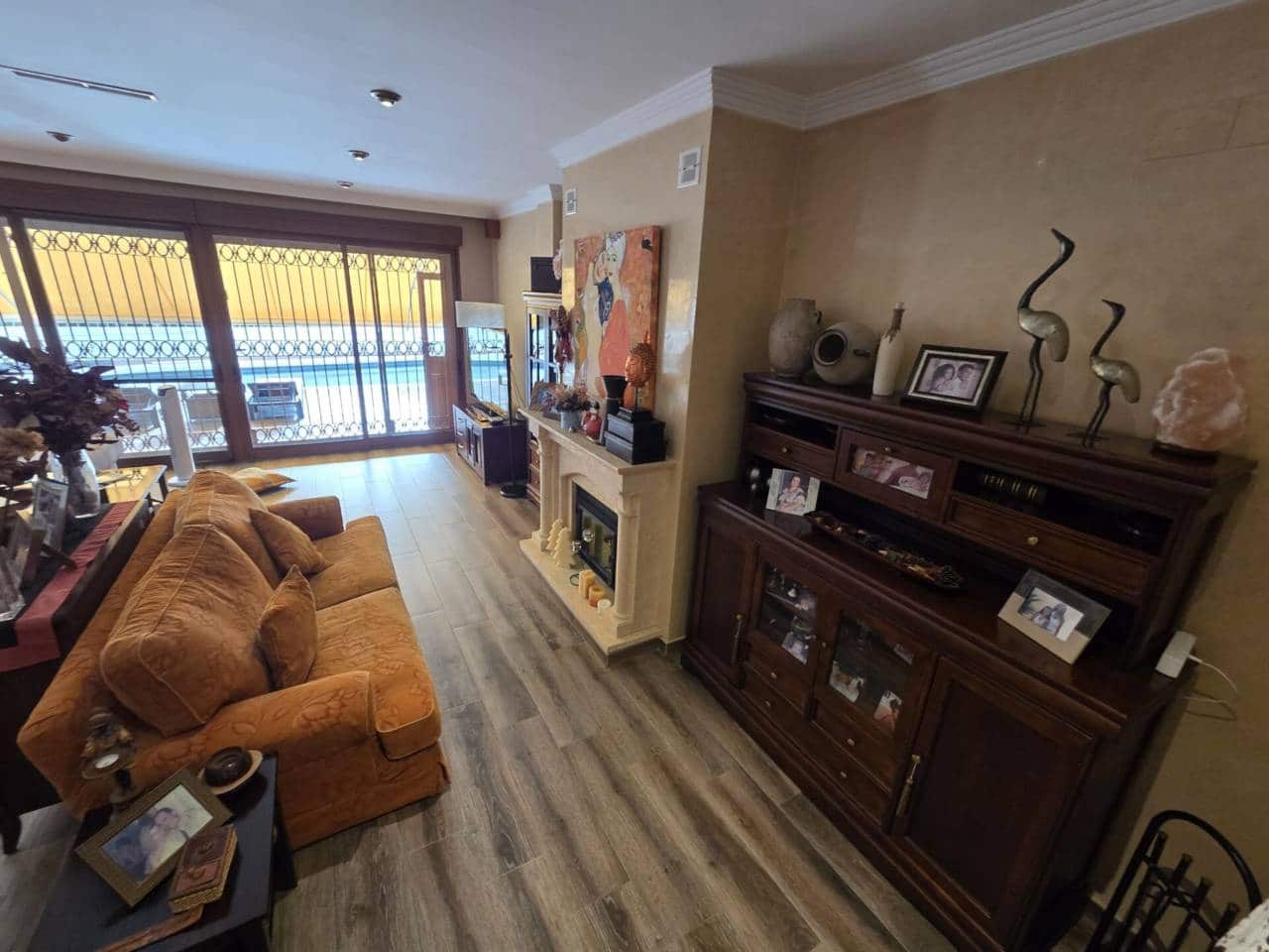 5 slaapkamer Villa te koop in Playa de San Juan met zwembad garage - € 1.340.000 (Ref: 9426747)