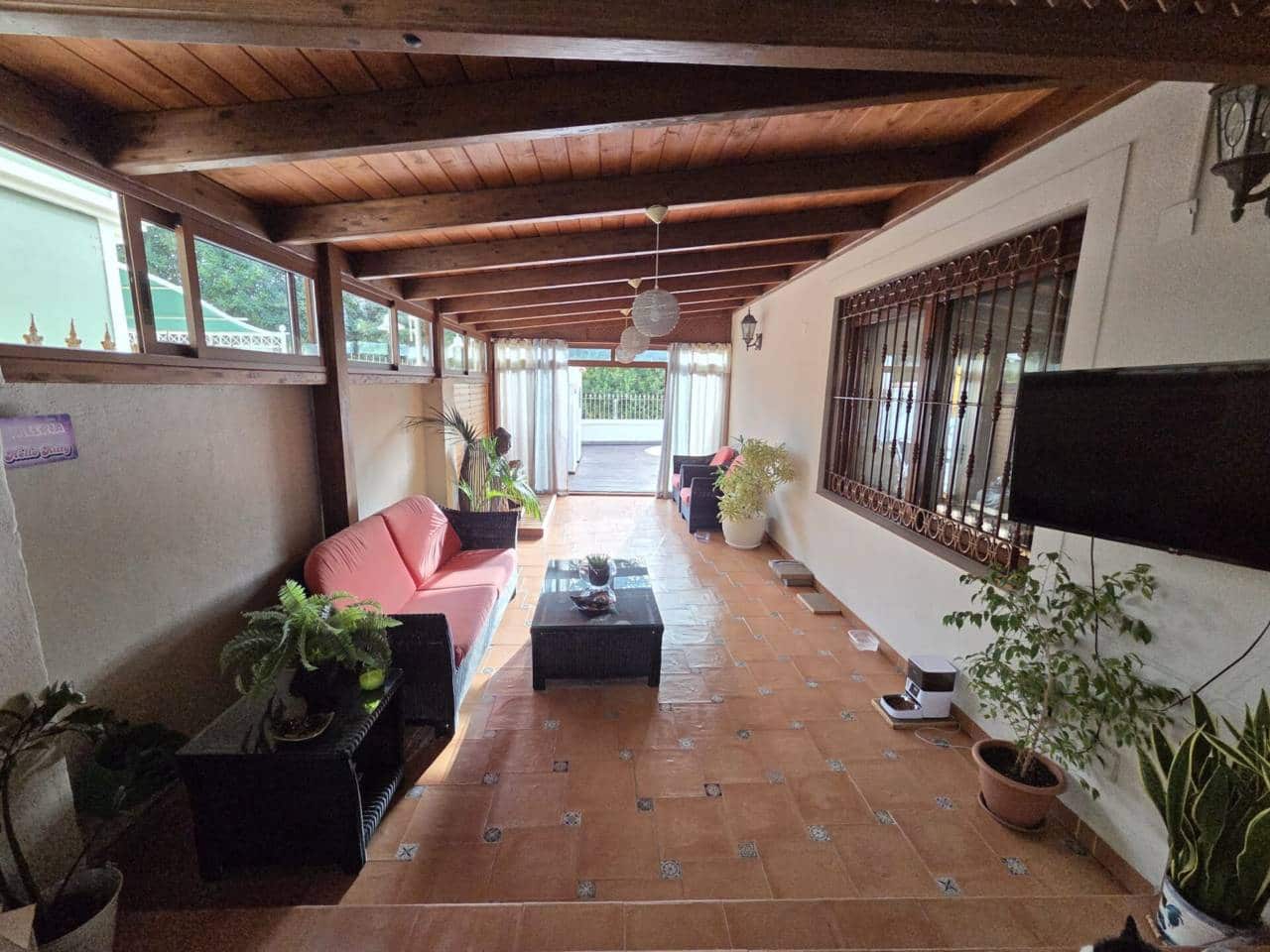 5 slaapkamer Villa te koop in Playa de San Juan met zwembad garage - € 1.340.000 (Ref: 9426747)