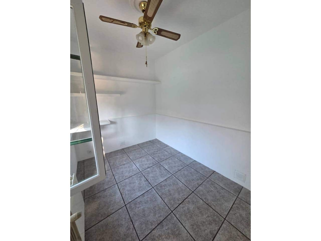 4 bedroom Villa for rent in El Campello with pool garage - € 2,000 (Ref: 9429114)