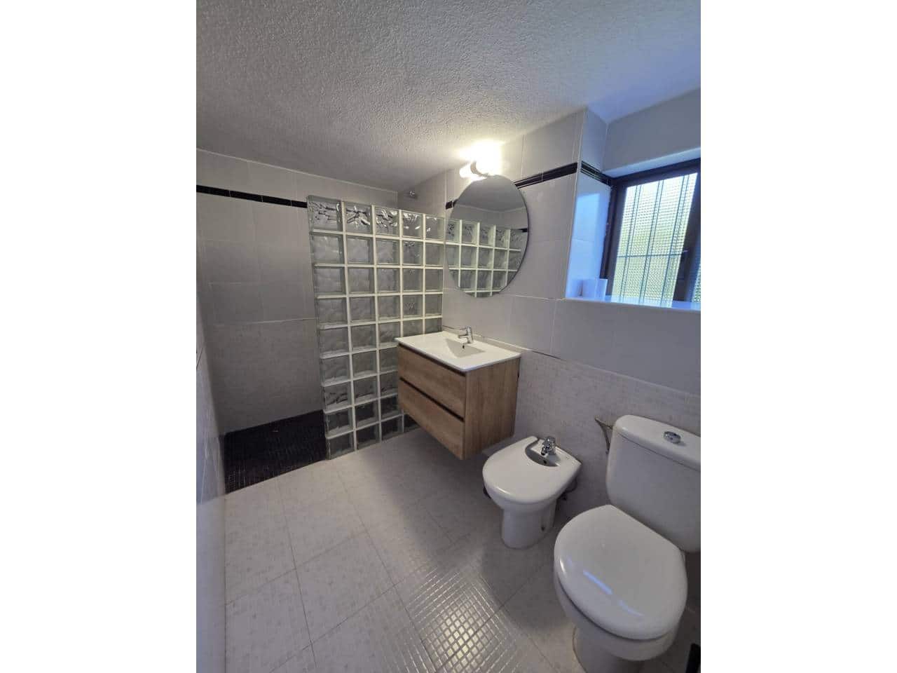 4 bedroom Villa for rent in El Campello with pool garage - € 2,000 (Ref: 9429114)