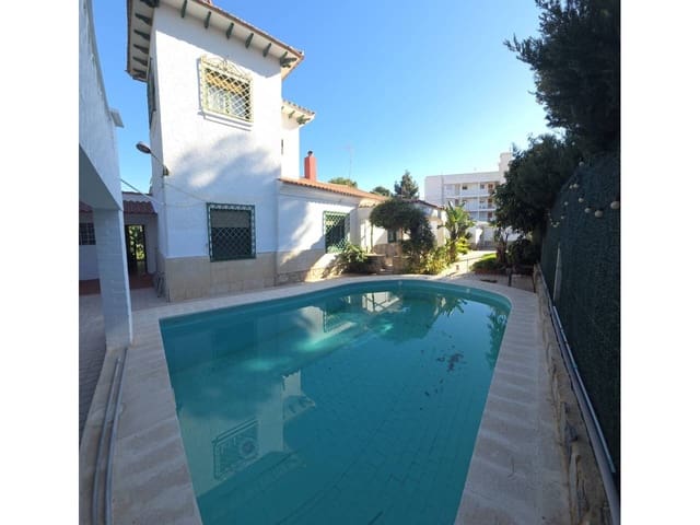 4 bedroom Villa for rent in El Campello with pool garage - € 2,000 (Ref: 9429114)