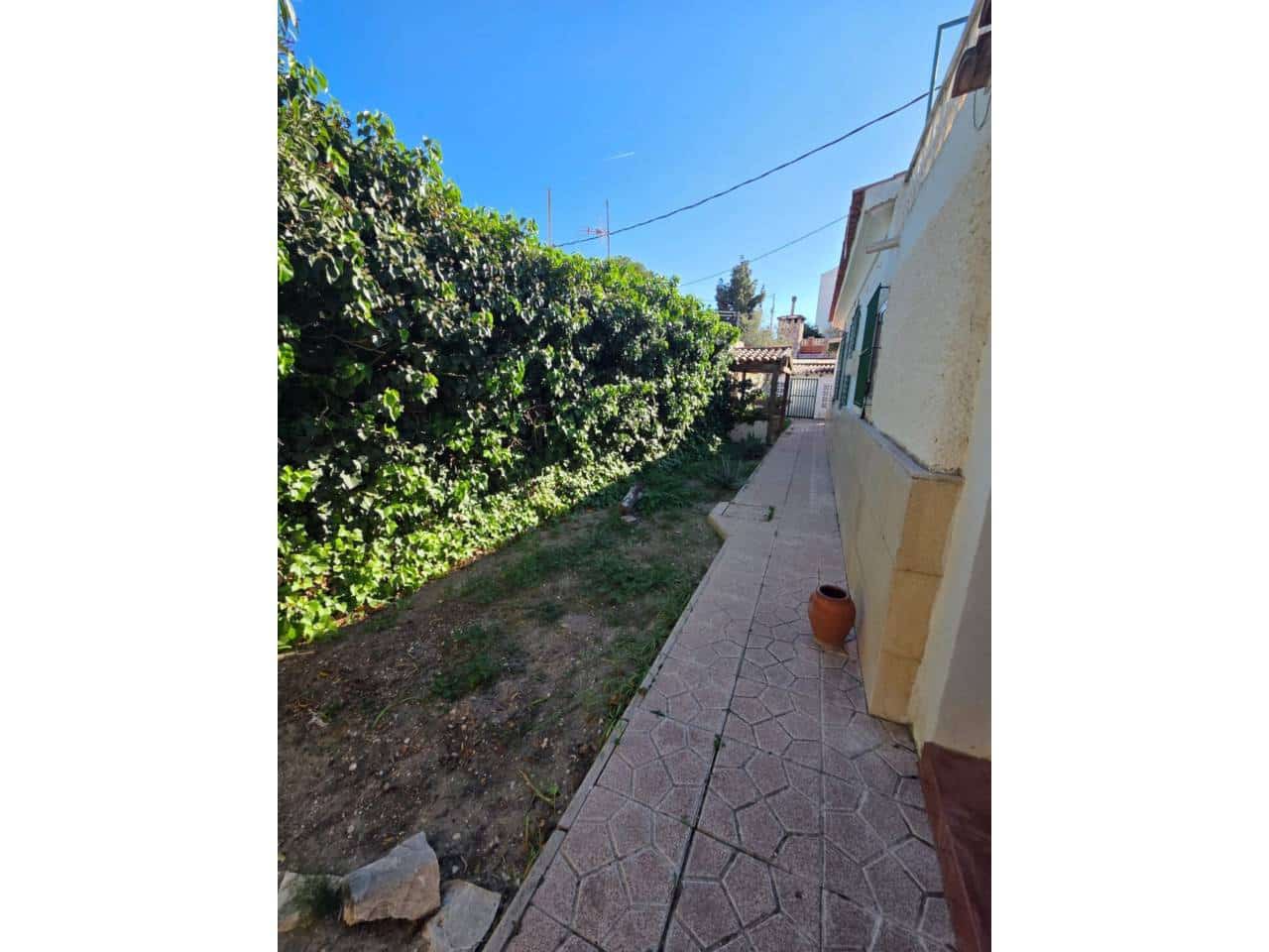 4 bedroom Villa for rent in El Campello with pool garage - € 2,000 (Ref: 9429114)