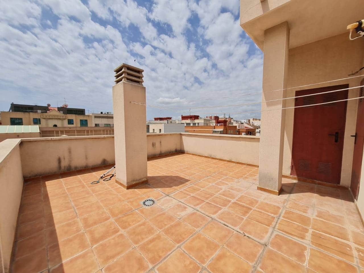 Piso de 2 habitaciones en Alicante / Alacant ciudad en alquiler - 780 € (Ref: 9464972)