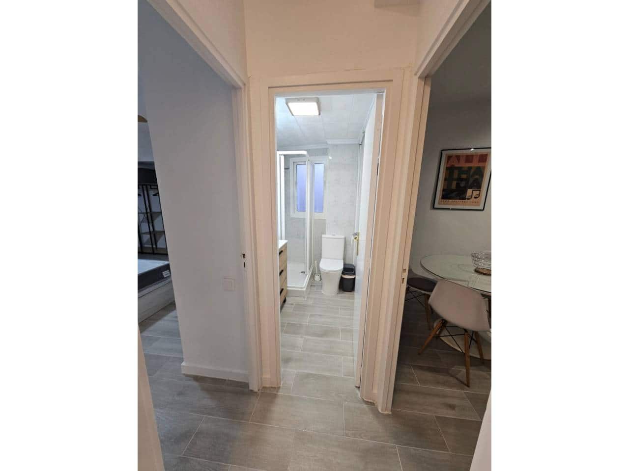 2 quarto Apartamento para arrendar em Alicante cidade - 1 000 € (Ref: 9467947)