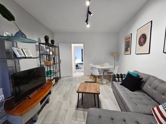 2 quarto Apartamento para arrendar em Alicante cidade - 1 000 € (Ref: 9467947)