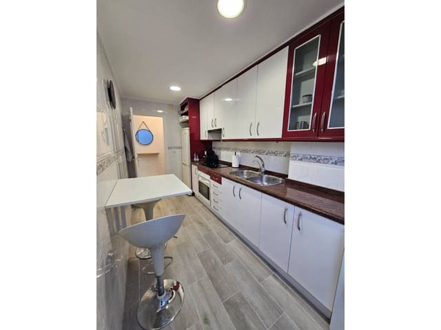 2 quarto Apartamento para arrendar em Alicante cidade - 1 000 € (Ref: 9467947)