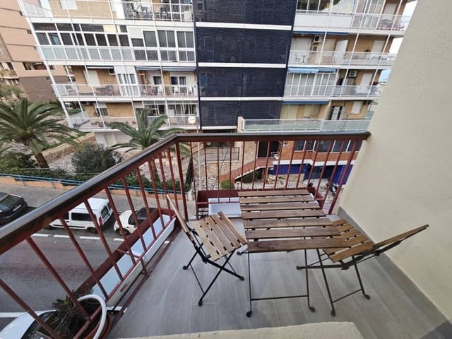 2 quarto Apartamento para arrendar em Alicante cidade - 1 000 € (Ref: 9467947)
