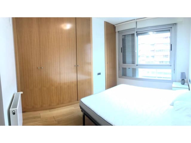 3 quarto Apartamento para arrendar em Alicante cidade com garagem - 1 500 € (Ref: 9490975)