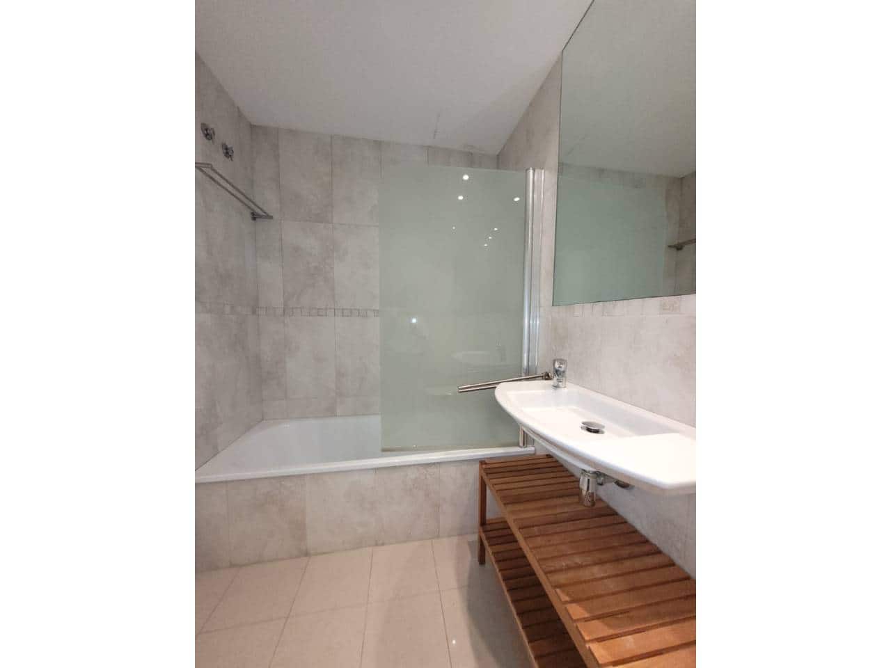 2 bedroom Flat for sale in Benidorm with pool garage - € 310,000 (Ref: 9511139)