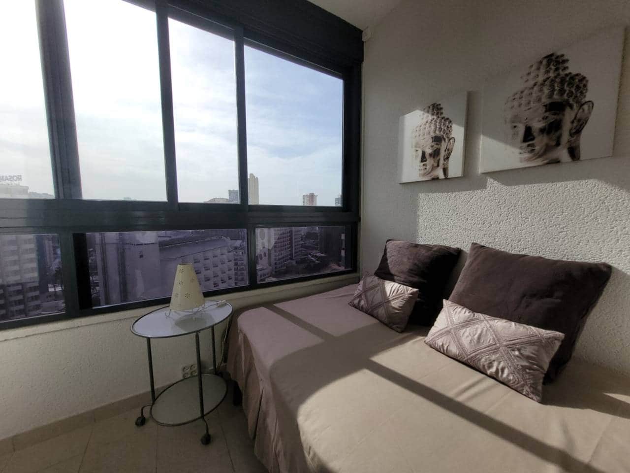 2 bedroom Flat for sale in Benidorm with pool garage - € 310,000 (Ref: 9511139)