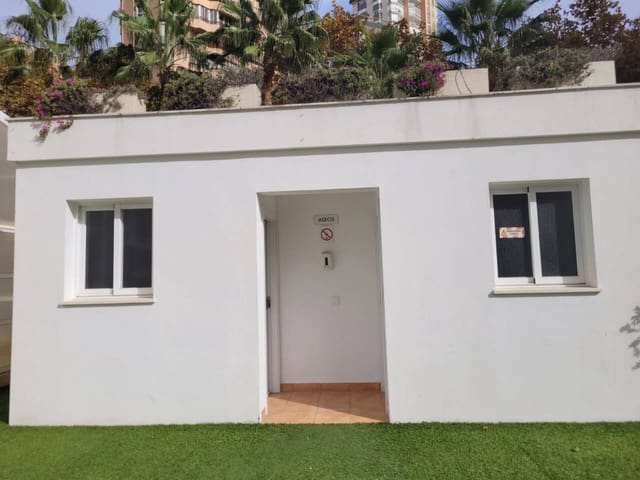 2 bedroom Flat for sale in Benidorm with pool garage - € 310,000 (Ref: 9511139)