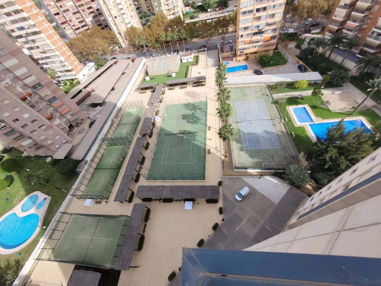 2 bedroom Flat for sale in Benidorm with pool garage - € 310,000 (Ref: 9511139)