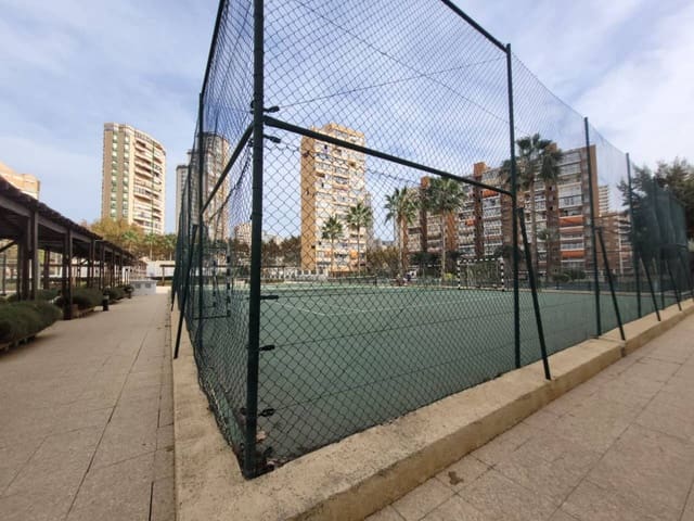 2 bedroom Flat for sale in Benidorm with pool garage - € 310,000 (Ref: 9511139)
