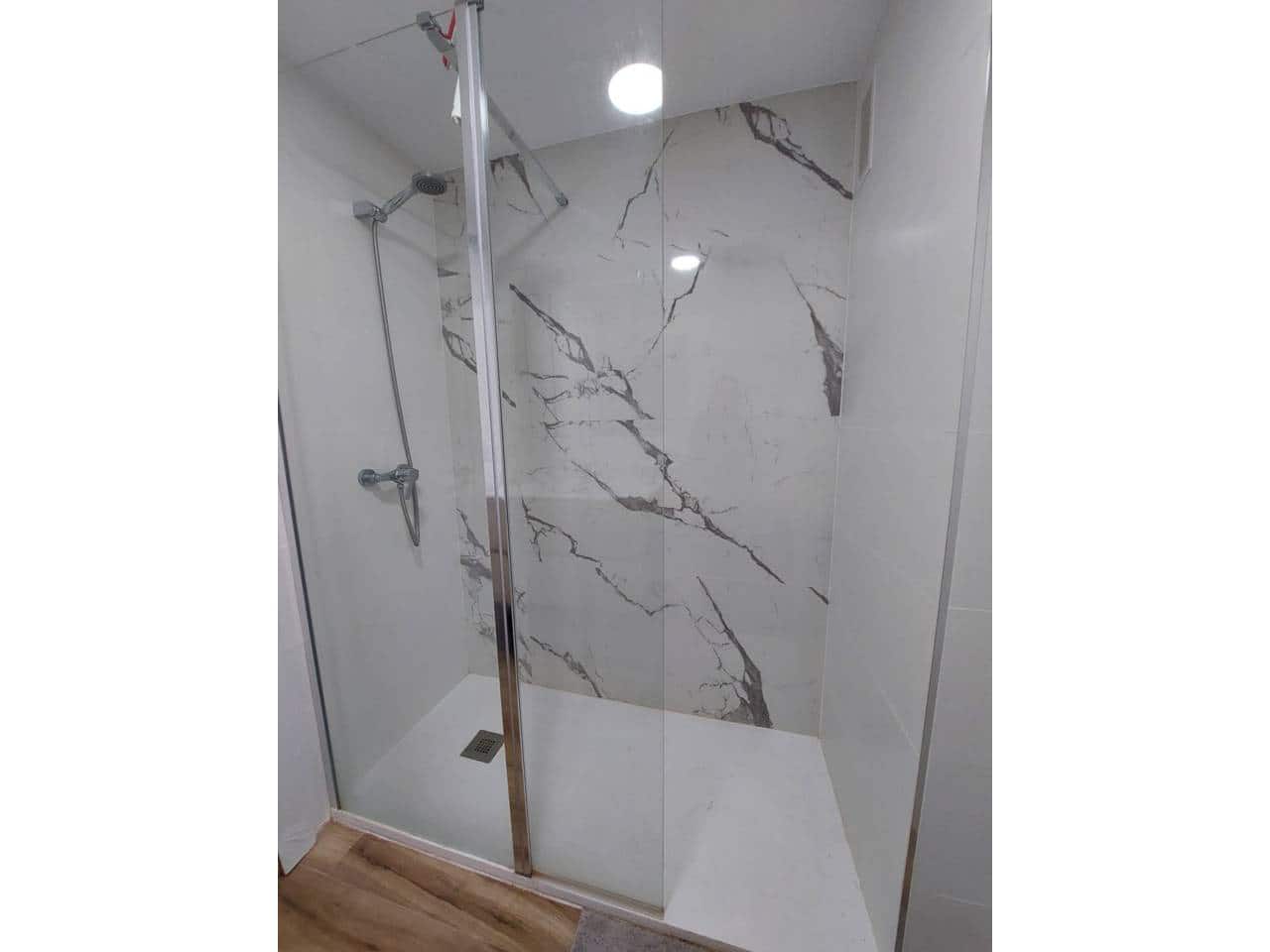 Appartement de 3 chambres à louer à Alicante ville avec piscine garage - 1 600 € (Ref: 9532628)