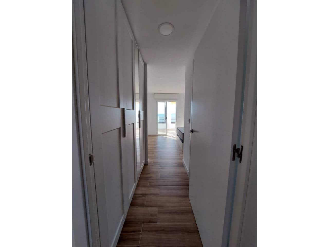 Appartement de 3 chambres à louer à Alicante ville avec piscine garage - 1 600 € (Ref: 9532628)