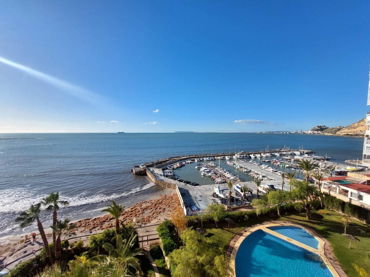 Appartement de 3 chambres à louer à Alicante ville avec piscine garage - 1 600 € (Ref: 9532628)