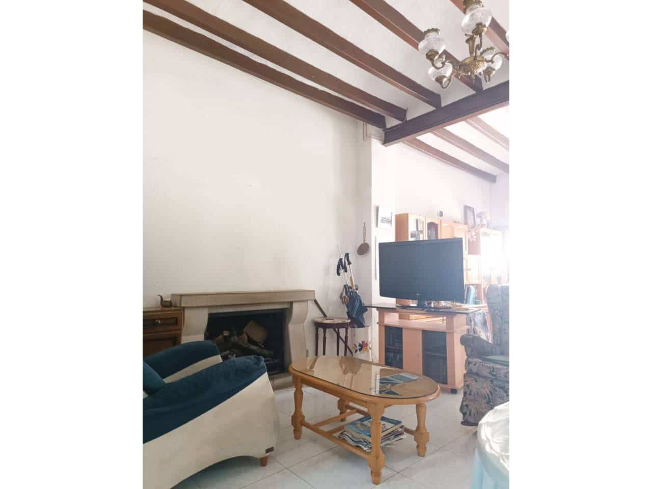 7 soveværelse Byhus til salg i Confrides - € 199.900 (Ref: 9564051)