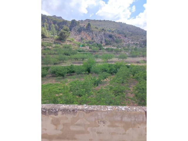 7 soveværelse Byhus til salg i Confrides - € 199.900 (Ref: 9564051)