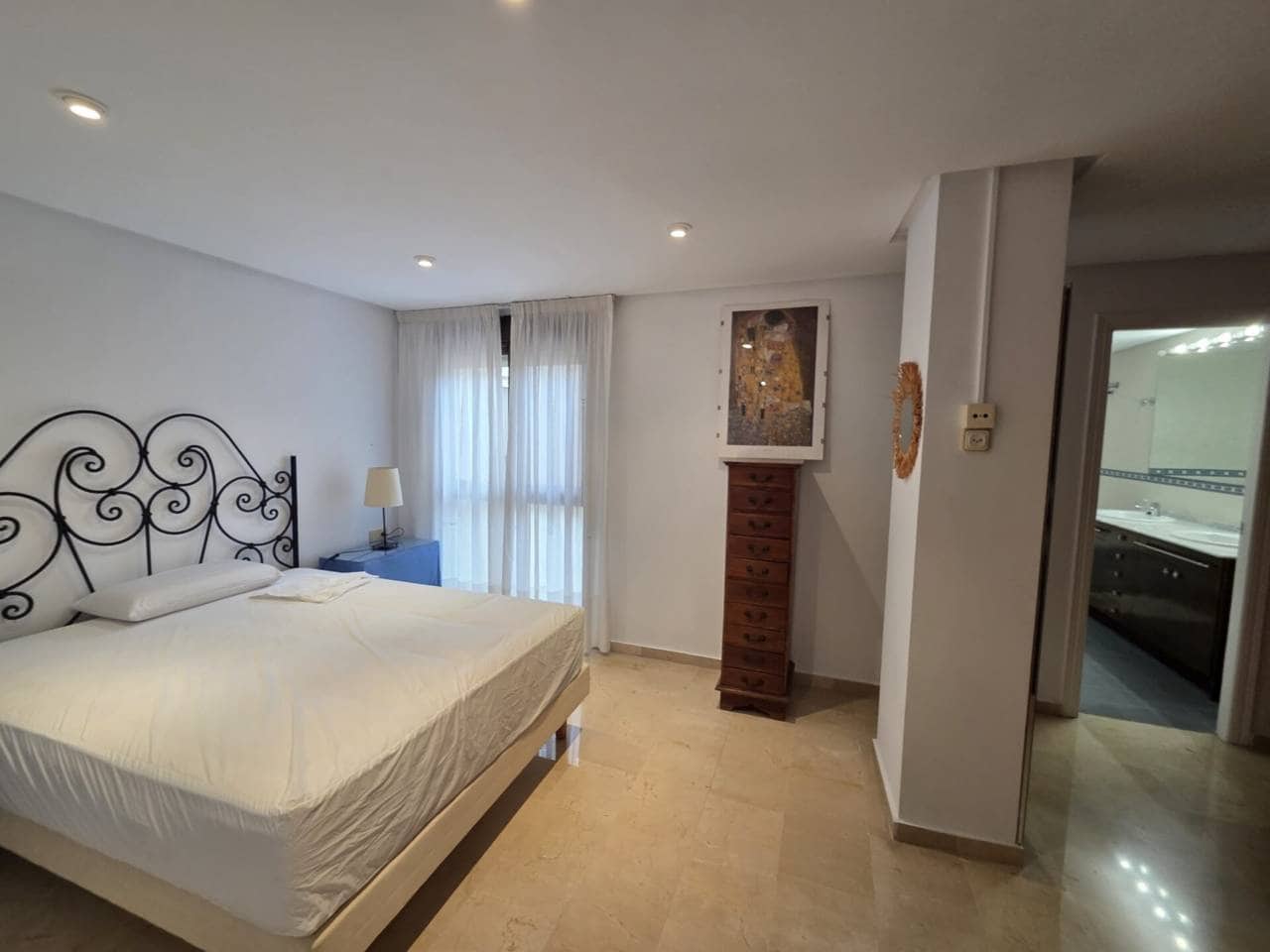 3 slaapkamer Flat te huur in San Vicente / Sant Vicent del Raspeig met garage - € 1.200 (Ref: 9578453)