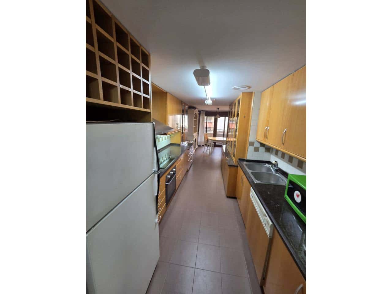 3 slaapkamer Flat te huur in San Vicente / Sant Vicent del Raspeig met garage - € 1.200 (Ref: 9578453)