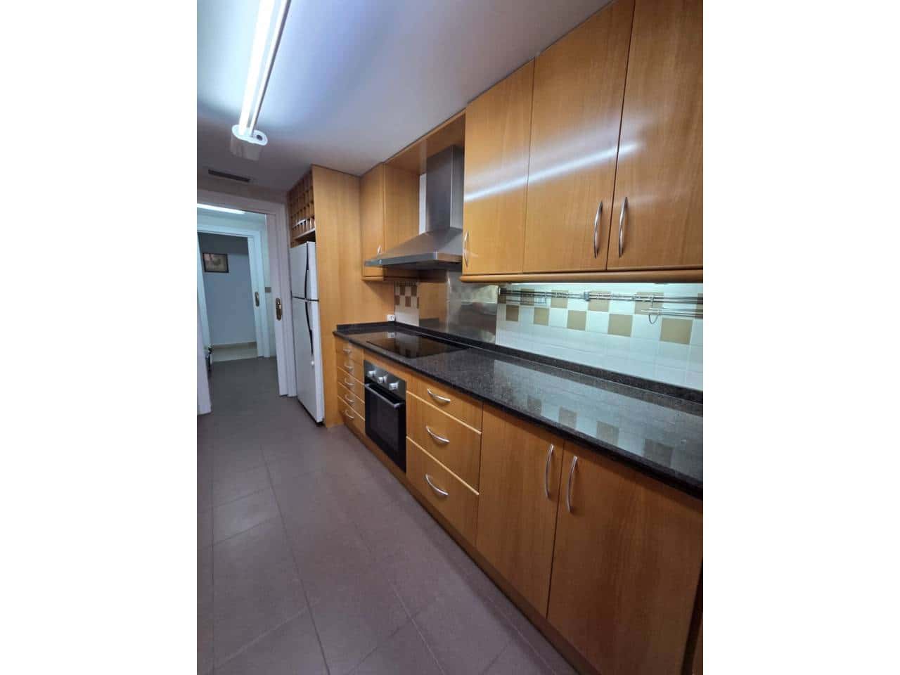 3 slaapkamer Flat te huur in San Vicente / Sant Vicent del Raspeig met garage - € 1.200 (Ref: 9578453)