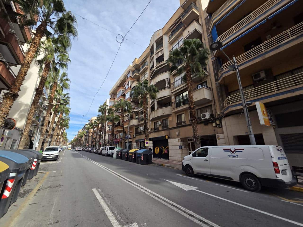 3 slaapkamer Flat te huur in San Vicente / Sant Vicent del Raspeig met garage - € 1.200 (Ref: 9578453)