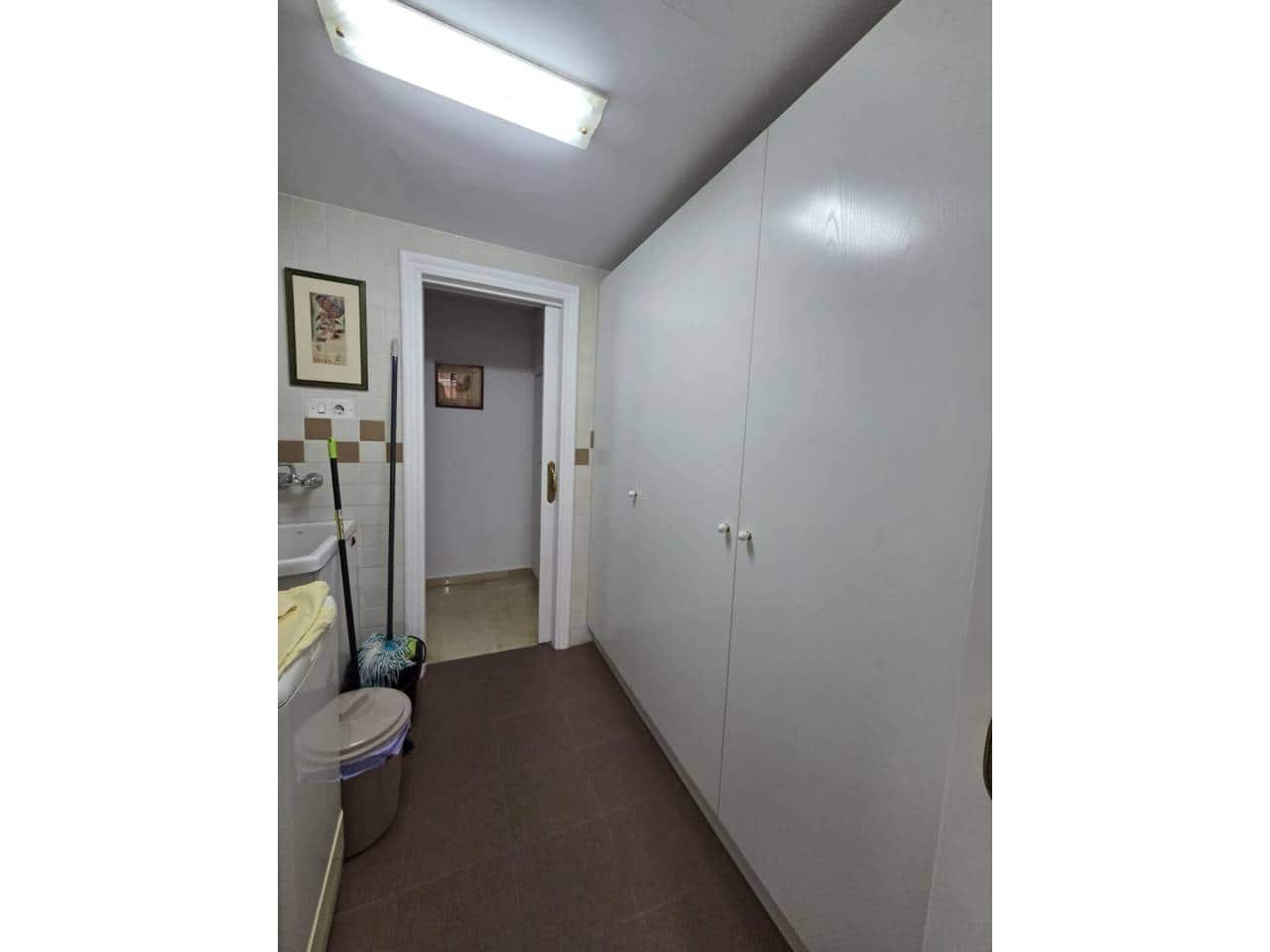 3 slaapkamer Flat te huur in San Vicente / Sant Vicent del Raspeig met garage - € 1.200 (Ref: 9578453)